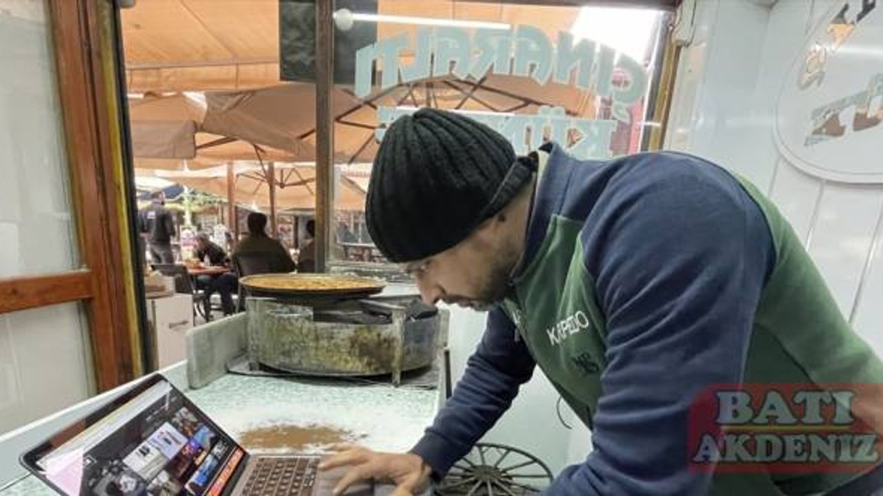 Hatay'da künefeciler AA'nın "Yılın Fotoğrafları" oylamasına katıldı