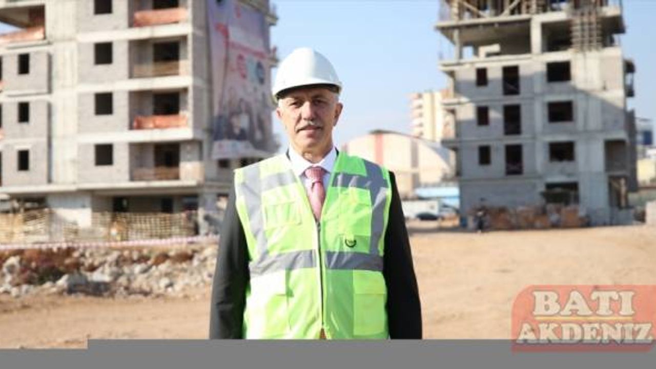 Mersin'de 415 konutu kapsayan kentsel dönüşüm projesi sürüyor