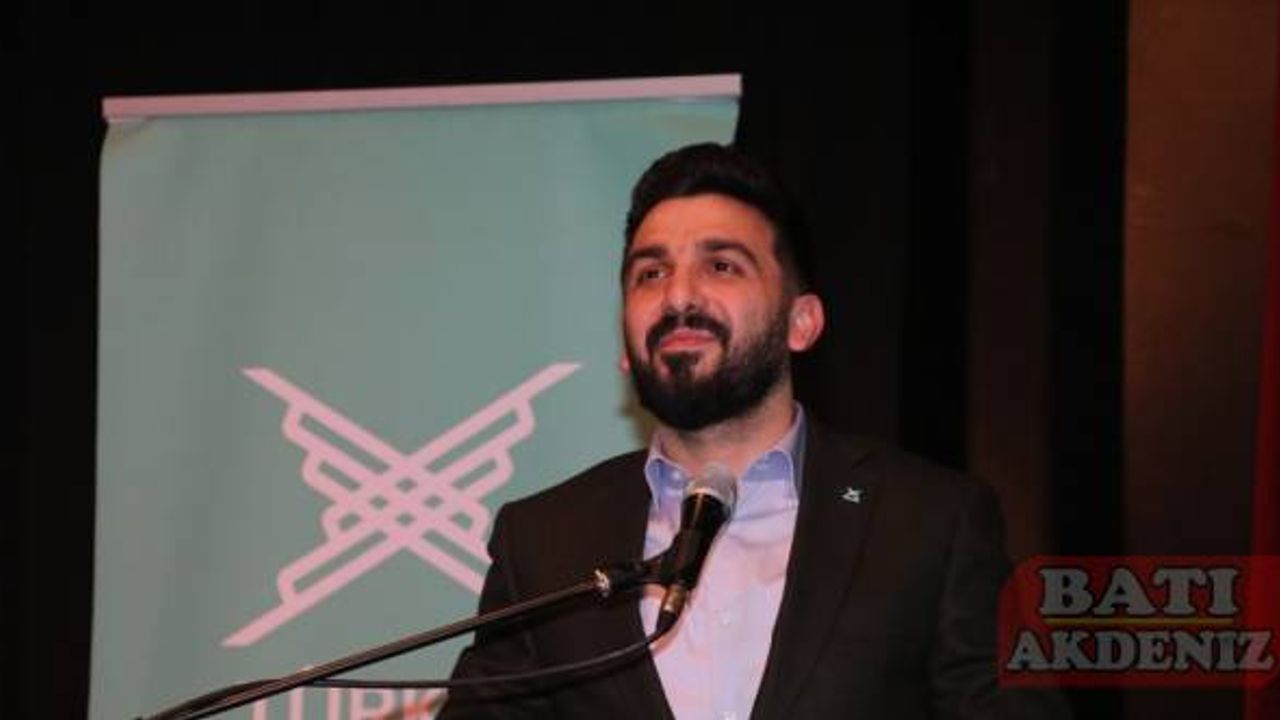 TÜGVA Genel Başkanı Beşinci, Adana'da "5. Kitap Kurdu Yarışması"nı tanıttı