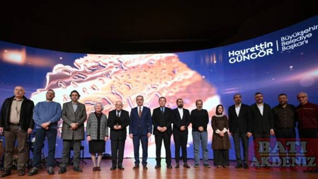 "Yedi Güzel Adam"ın kentinde edebiyat ödülleri sahiplerini buldu