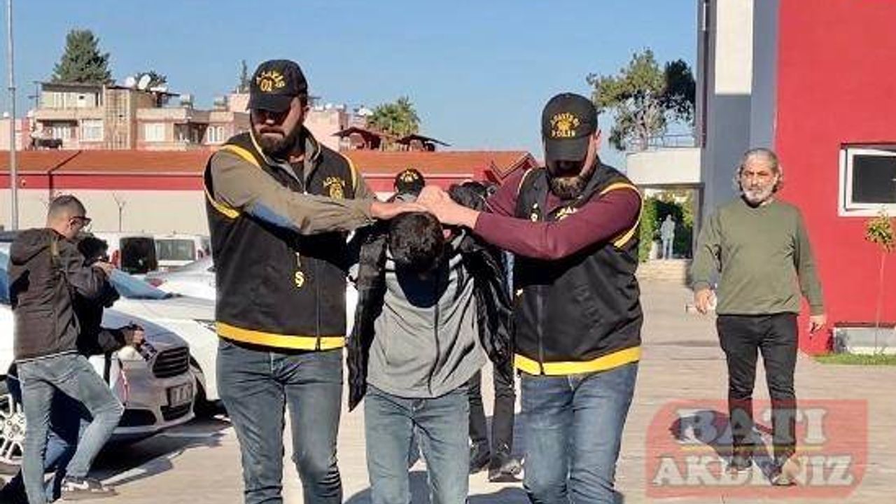 Adana'da bardaki cinayete ilişkin 2 zanlı tutuklandı