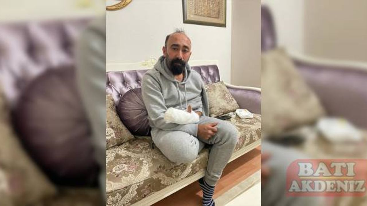 Antalya'da başına parke taşıyla vurulan taksici ağır yaralandı