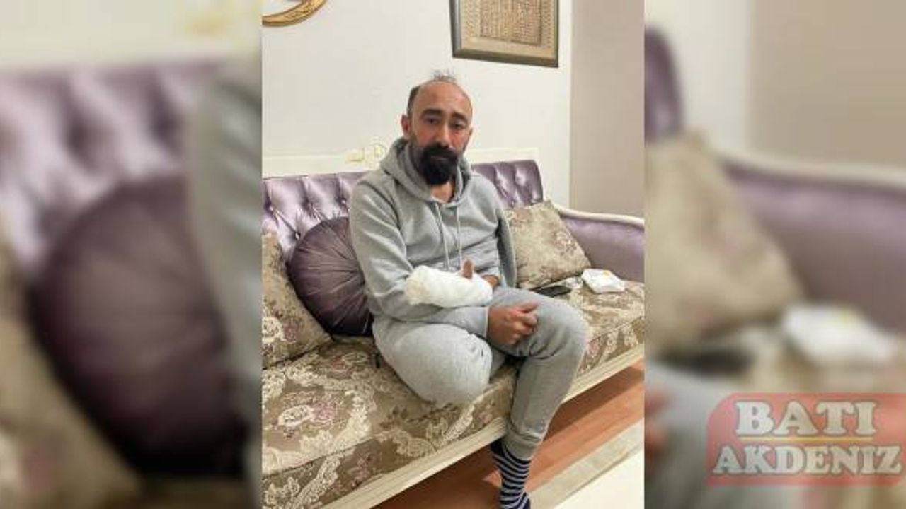 Antalya'da başına parke taşıyla vurulan taksici ağır yaralandı