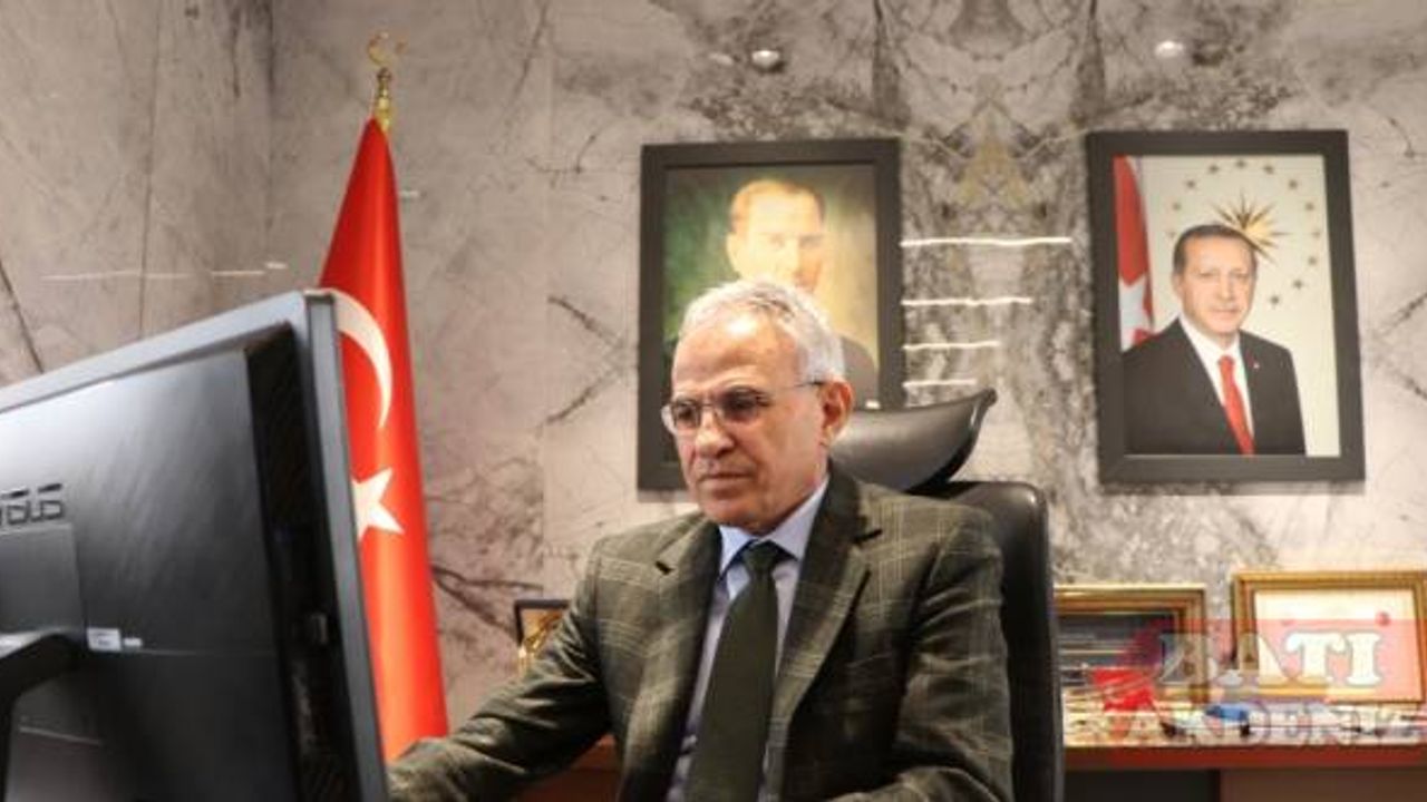 Gaziantep ve Kahramanmaraş'ta protokol üyeleri AA'nın "Yılın Fotoğrafları" oylamasına katıldı