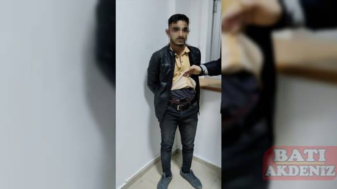 Osmaniye'de kopya düzeneğiyle ehliyet sınavına giren kişi yakalandı