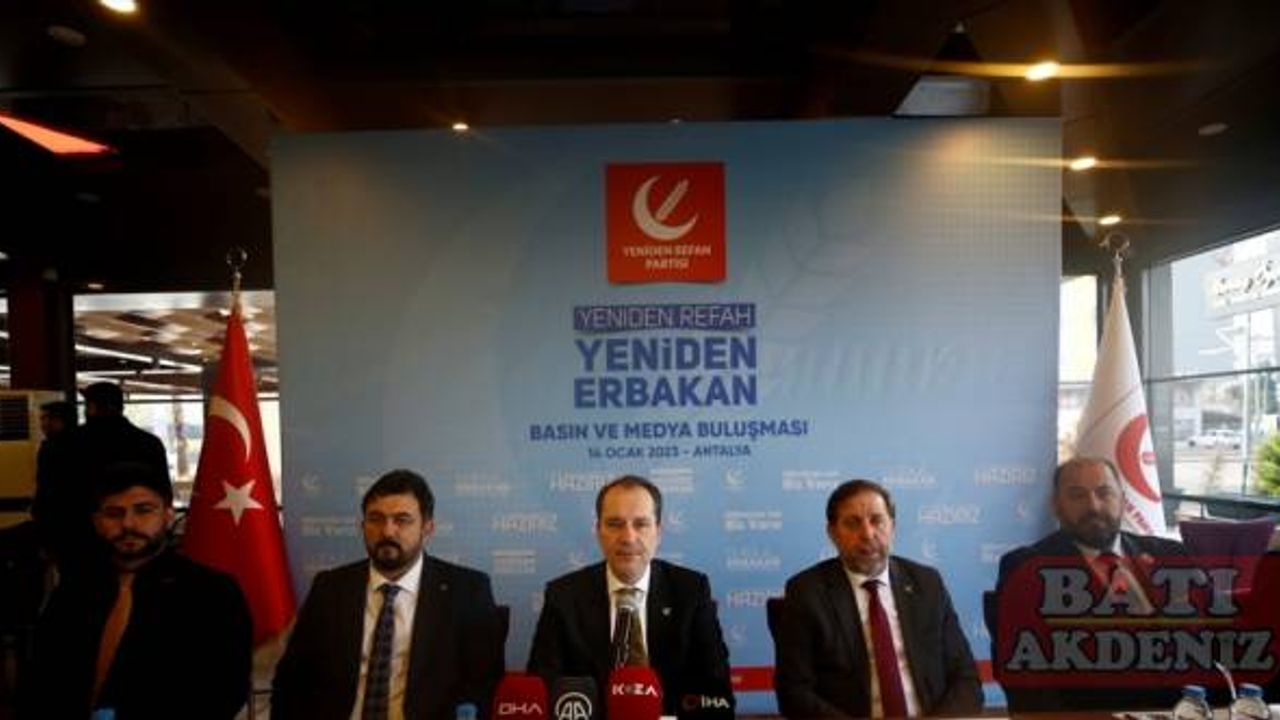 Yeniden Refah Partisi Genel Başkanı Erbakan Antalya'da konuştu: