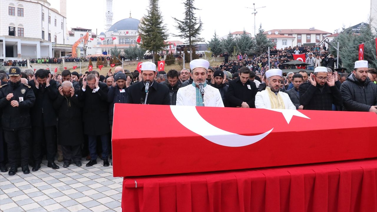 Şehit Sözleşmeli Ulaştırma Er Ali Arslan için cenaze töreni düzenlendi