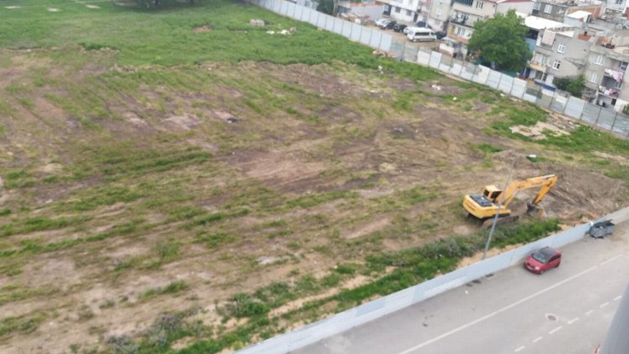 Bursa'da deprem toplanma alanı bir gecede inşaat sahasına çevrildi!