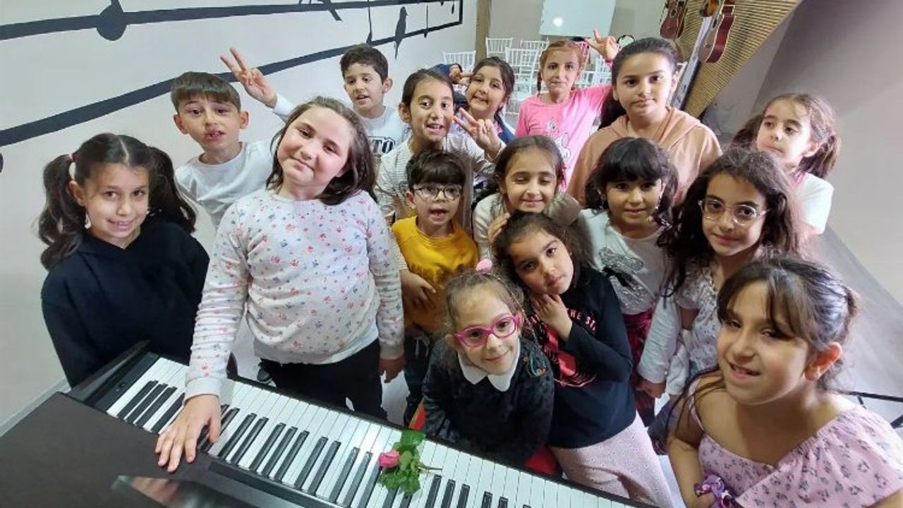 Dilovalı çocuklar müzikle büyüyor