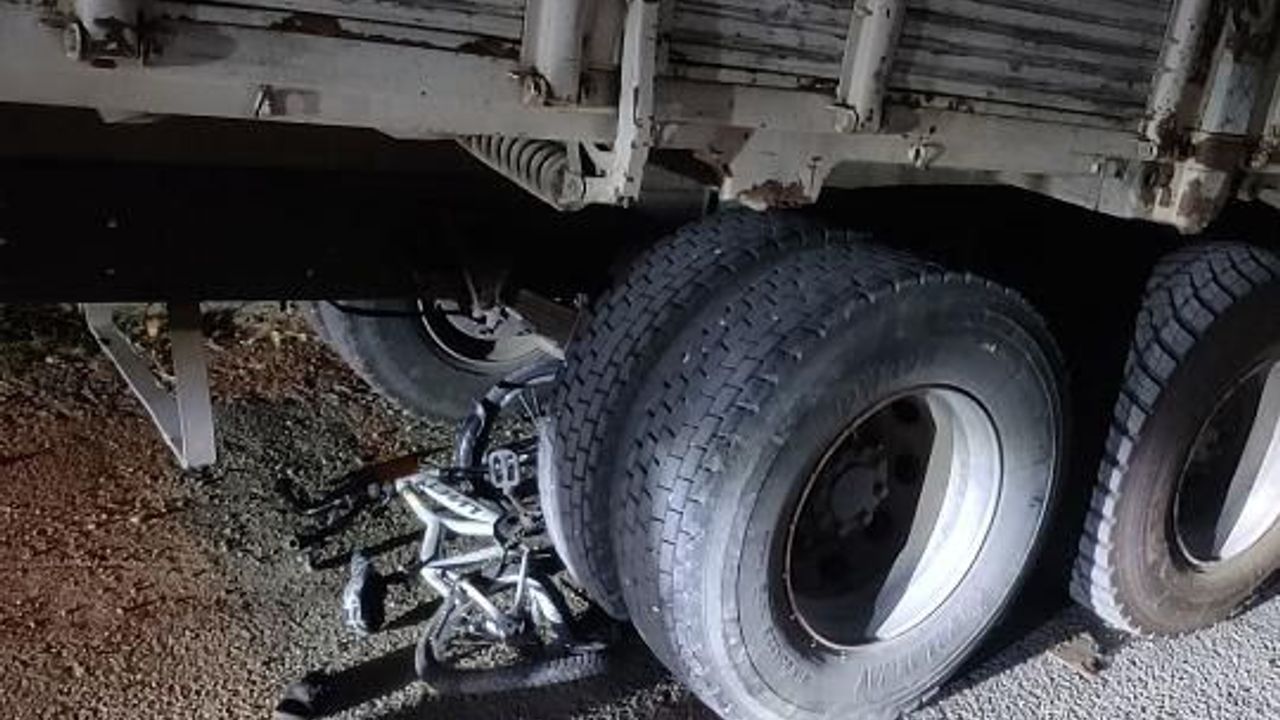 Adana'da geri manevra yapan kamyonun çarptığı çocuk ağır yaralandı