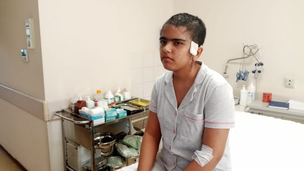 Antalya'da saçları go-kartın lastiğine dolanan Iraklı genç ağır yaralandı
