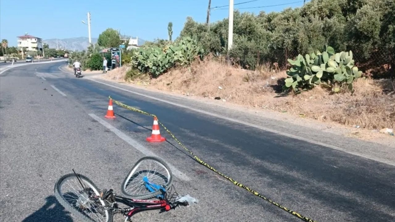 Mersin'de otomobilin çarptığı bisikletli çocuk öldü