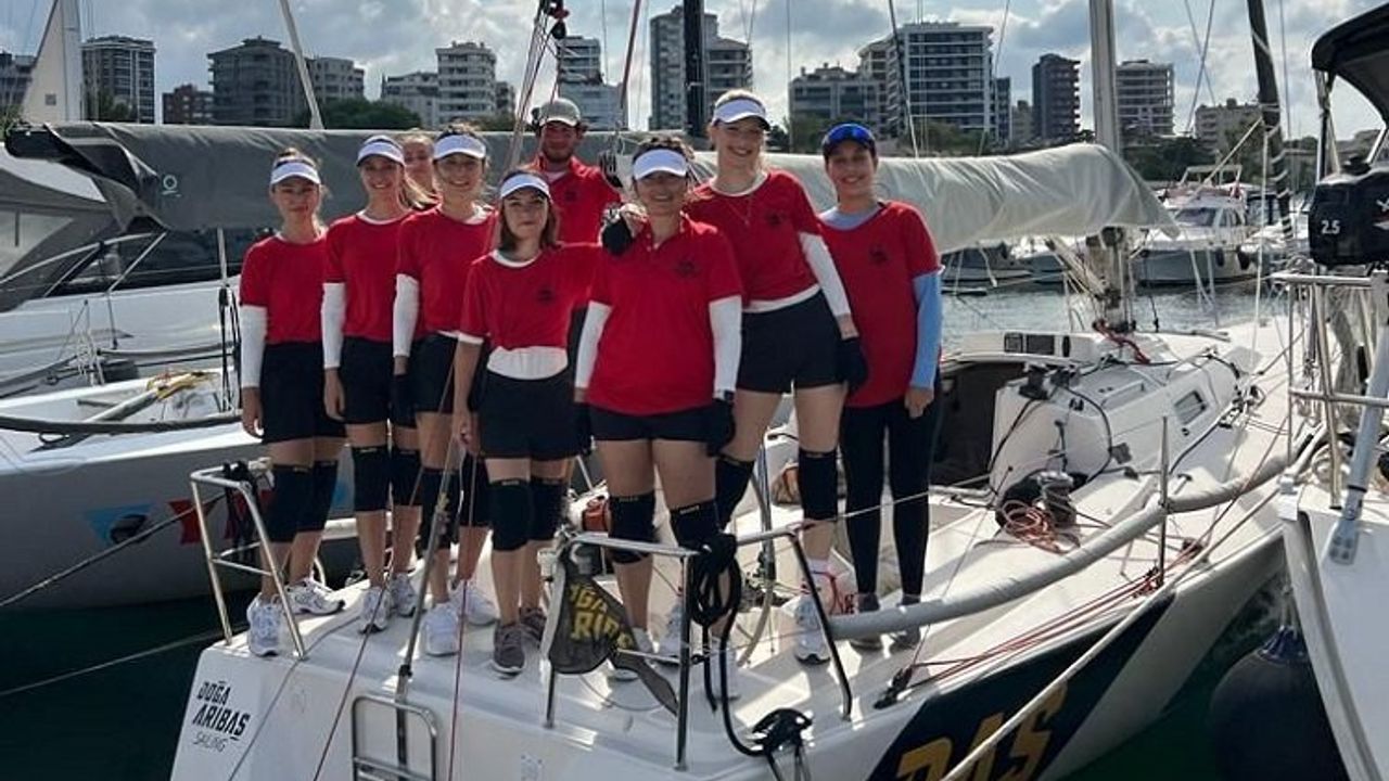 Deniz Kızı'nda liderlik Eker Sailing Team'in