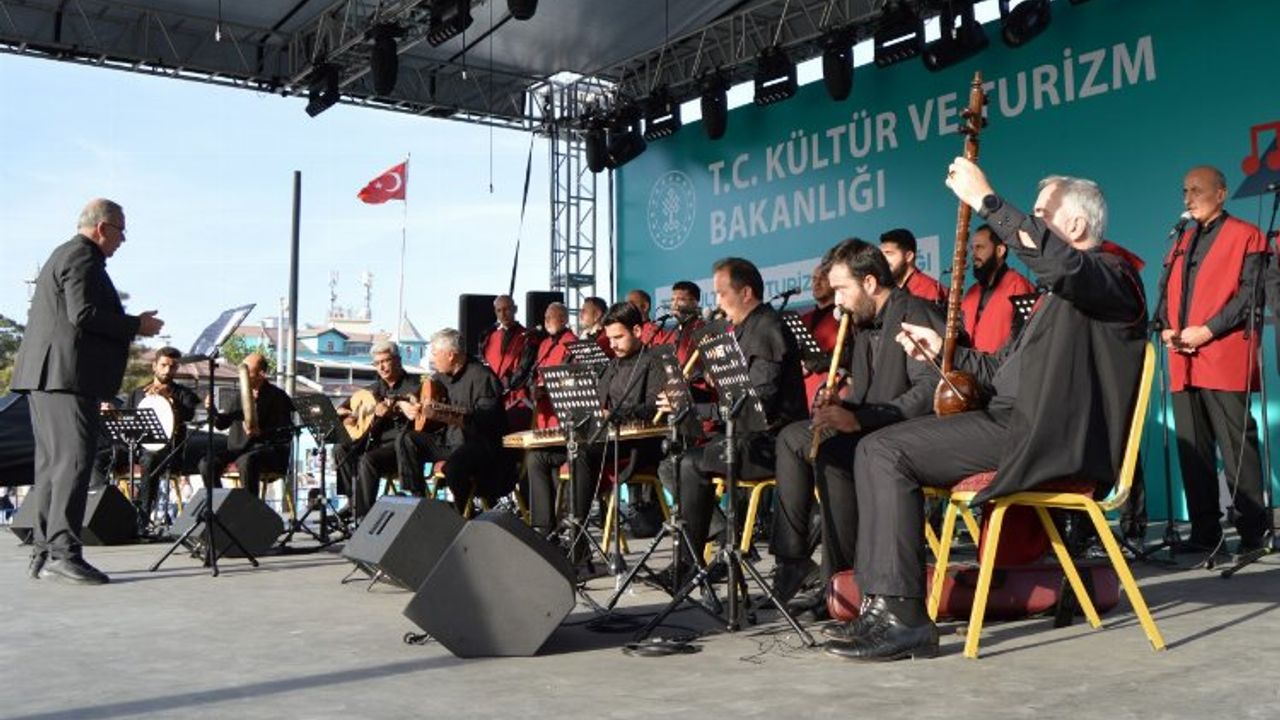 Kocaeli TDM Korosu Konya Festivali’nde göz doldurdu