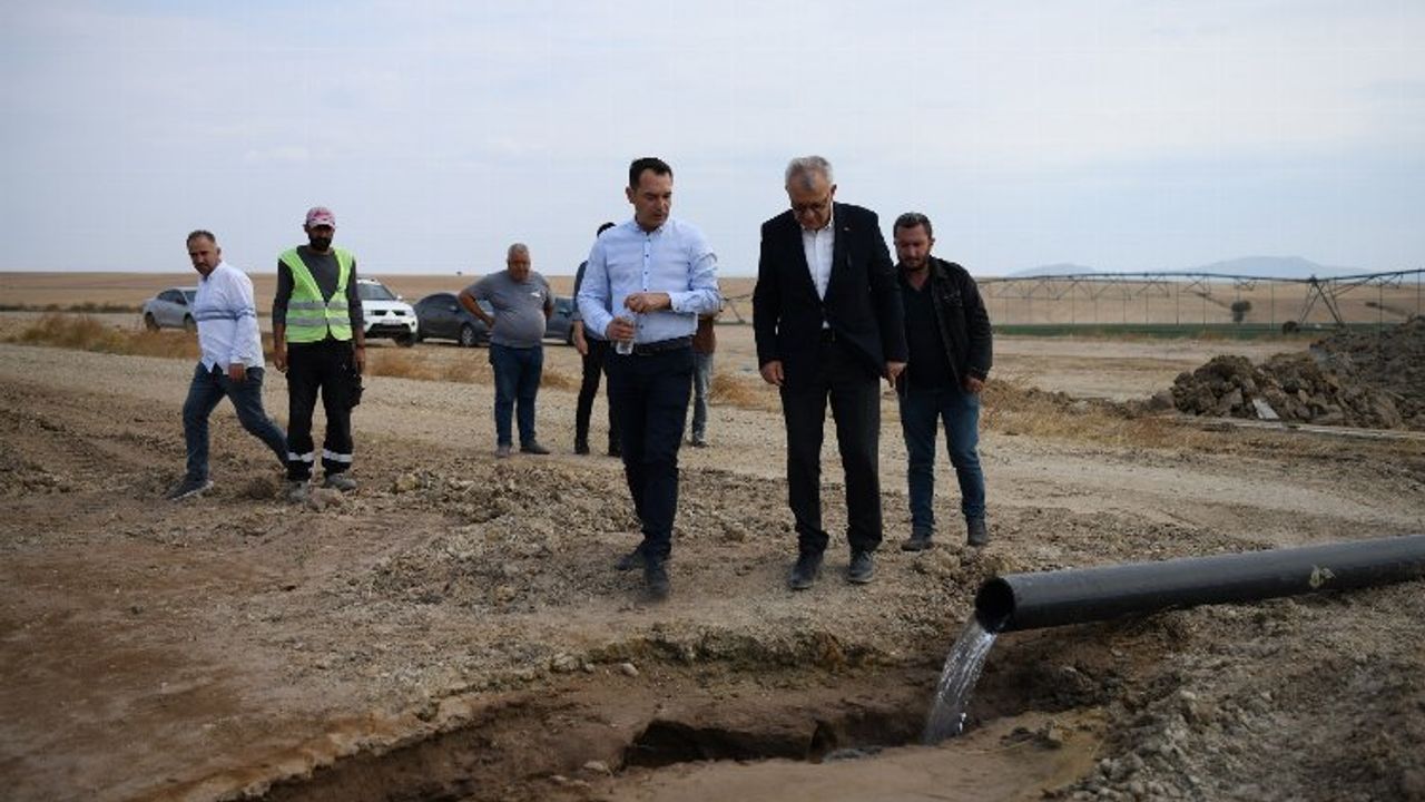 Kumdere’deki kuyu açma çalışmalarına Başkan Helvacıoğlu'ndan yakın mercek