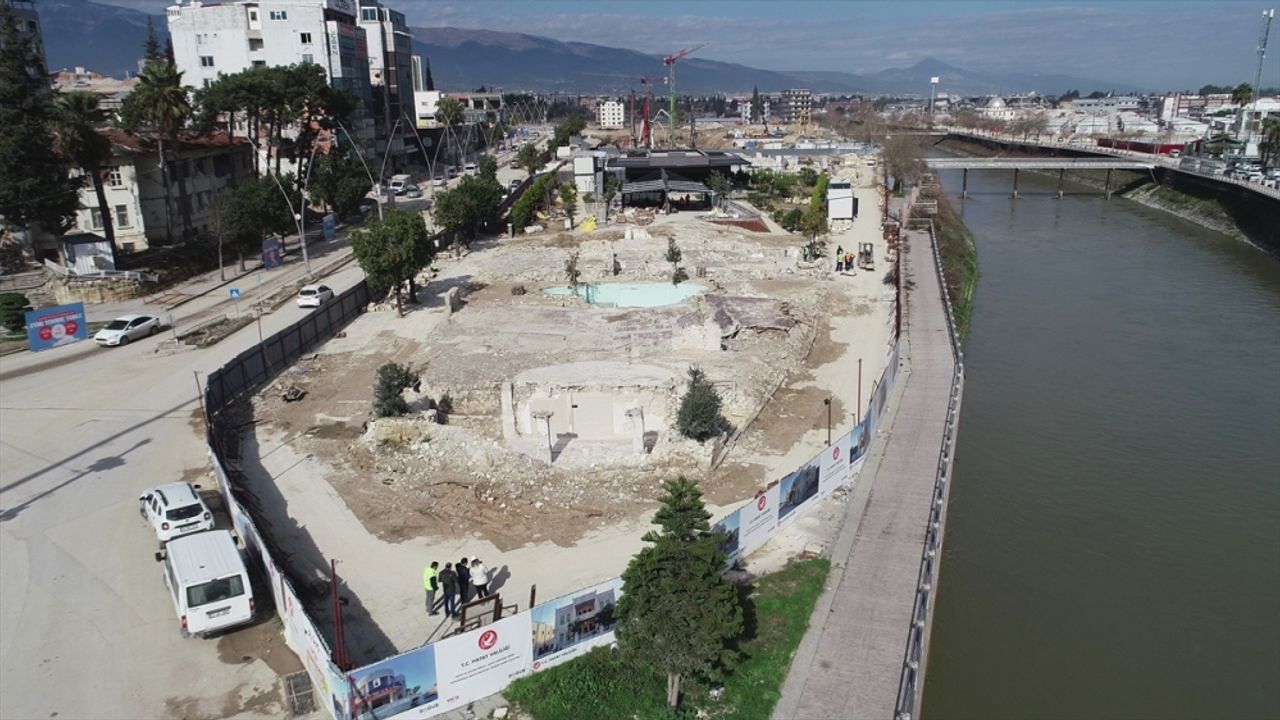 6 ŞUBAT DEPREMLERİNİN BİRİNCİ YILI - Depremde zarar gören Hatay'ın tarihi meclis ve valilik binaları yeniden inşa edilecek