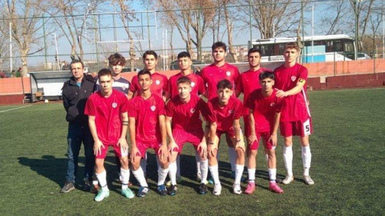Anafartalarspor, Genç Aslanlar’a 3-2 mağlup oldu