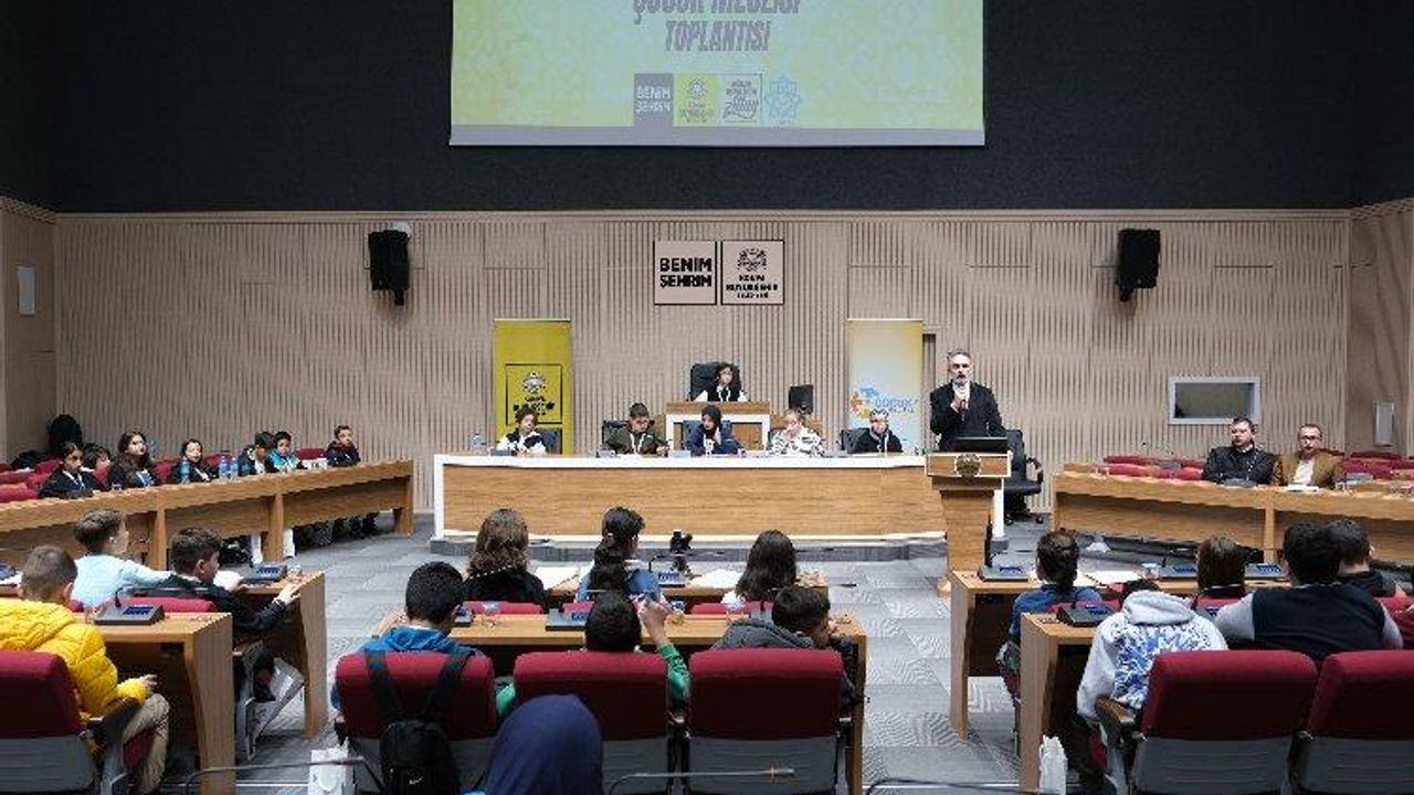 Konya Çocuk Meclisi'nde proje yarışması tanıtım toplantısı