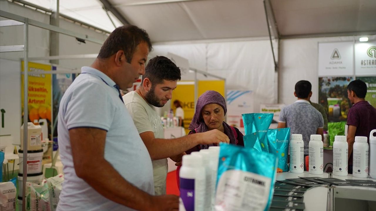 Antalya'da düzenlenen 27. Hasyurt Tarım Fuarı ziyaretçilerini ağırlıyor