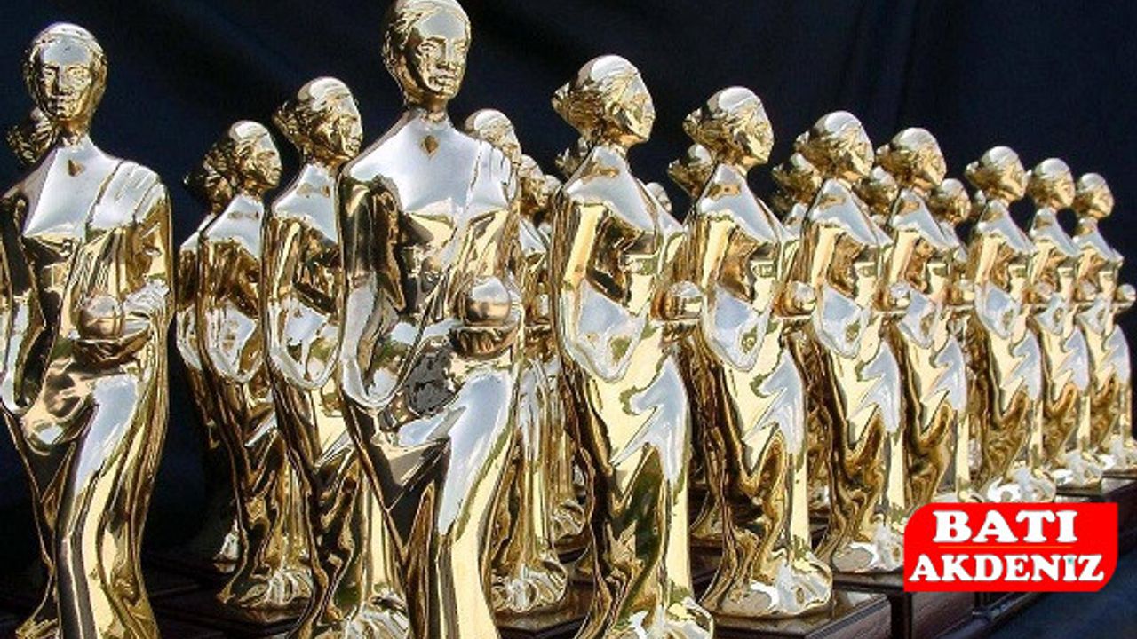 62 Yıllık Gelenek Devam Ediyor: Altın Portakal Başlıyor!