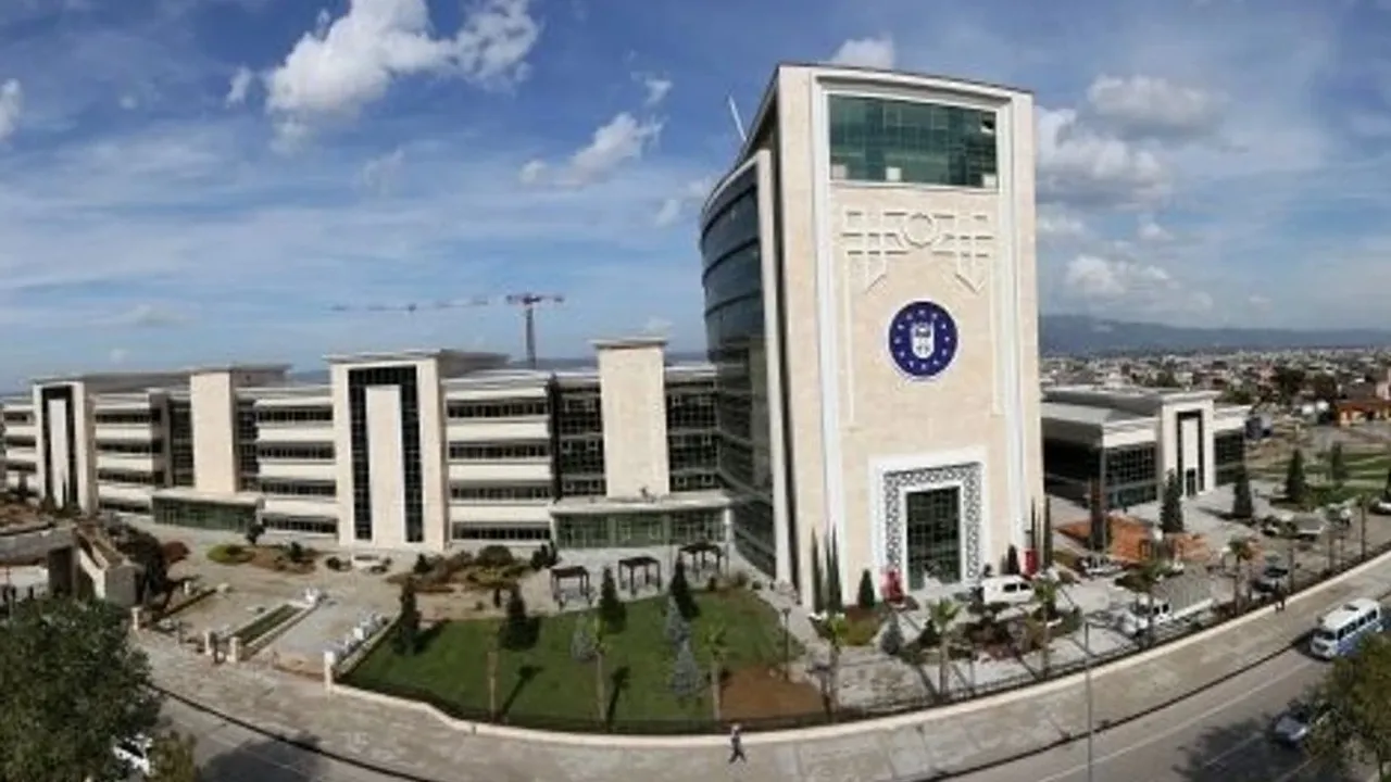 Bursa Büyükşehir'de olağanüstü önlemler... Ödemeler durduruldu, izinler iptal edildi