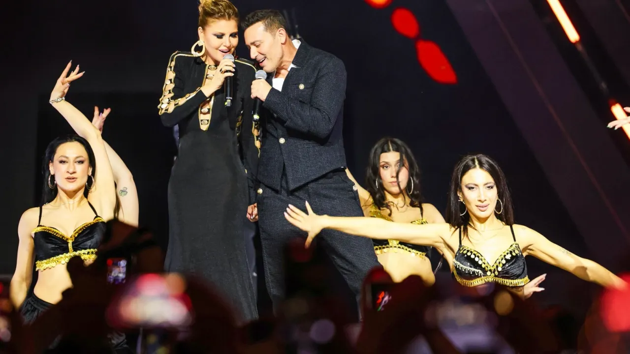 Gülben Ergen ve Mustafa Sandal'dan sürpriz düet