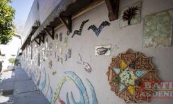 Antalya'da atık seramik ve camlar sanata dönüştürüldü