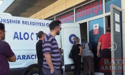 Antalya'da otomobilin devrilmesi sonucu uzman çavuş baba ile bebeği öldü, anne yaralandı