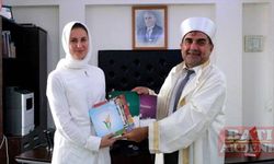 Macar kadın Mersin'de Müslüman oldu