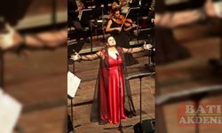 Mersin Devlet Opera ve Balesi "Cumhuriyet Konseri" verdi