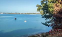 Seyhan Baraj Gölü'ndeki kaçak yapıların kıyıya çekilmesi işlemi tamamlandı
