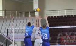 Voleybol: AXA Sigorta Efeler Ligi