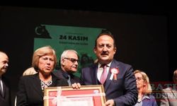 Adana, Mersin, Hatay ve Osmaniye'de 24 Kasım Öğretmenler Günü kutlandı