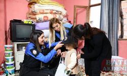 Adana'da polis, şiddet mağduru kadını ve çocuklarını ziyaret etti