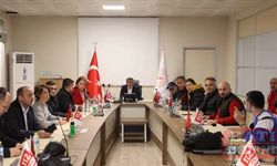 AFAD deprem bölgesine 10 bin battaniye, 500 çadır gönderdi