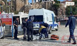 Antalya'da denizde erkek cesedi bulundu