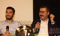 Antalyaspor Başkanı Çetin ile futbol sorumlusu Şahin, öğrencilerle söyleşiye katıldı