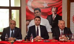 DP Genel Başkanı Gültekin Uysal, Manavgat'ta esnafı ziyaret etti