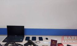 Hatay'da araçlarından sahte polis kimliği çıkan 2 şüpheliye gözaltı