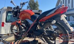 Hatay’da çalıntı motosikletle kaçmaya çalışan şüpheli yakalandı