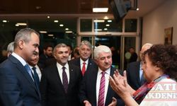 Milli Eğitim Bakanı Mahmut Özer, Hatay'da lise öğretmeniyle buluştu
