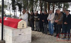 Oyuncu Binnur Kaya'nın babasının cenazesi Adana'da defnedildi