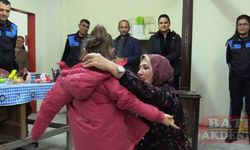 Adana'da polis eşlerinden öğrencilere kıyafet yardımı