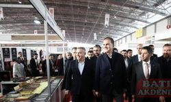 AK Parti Sözcüsü Çelik, Adana'da "Tesbih ve Doğal Taşlar Fuarı"nı ziyaret etti