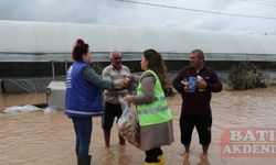 Antalya'da ilçe belediyelerinden sel bölgesine destek