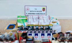 Antalya'da kaçak sigara operasyonunda 5 şüpheli yakalandı