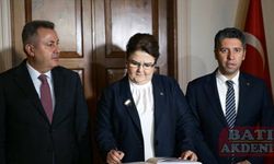 Bakan Yanık, Adana'da sosyal hizmet merkezleri açılışında konuştu: