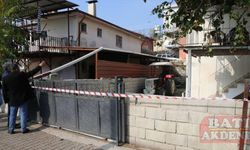 Hatay'daki depremde hasar gören 6 ev mühürlendi