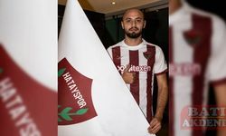 Hatayspor, Burak Bekaroğlu ile 2,5 yıllık sözleşme imzaladı