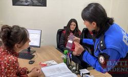 Isparta'da kadın polisler KADES'i tanıttı
